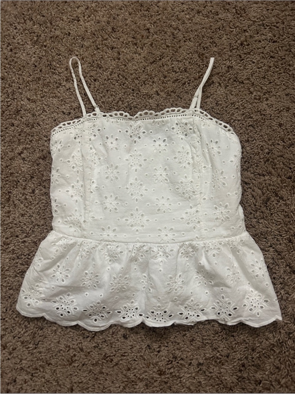 ⭐️3/$30⭐️ (bundle deal) White Eyelet Camisole